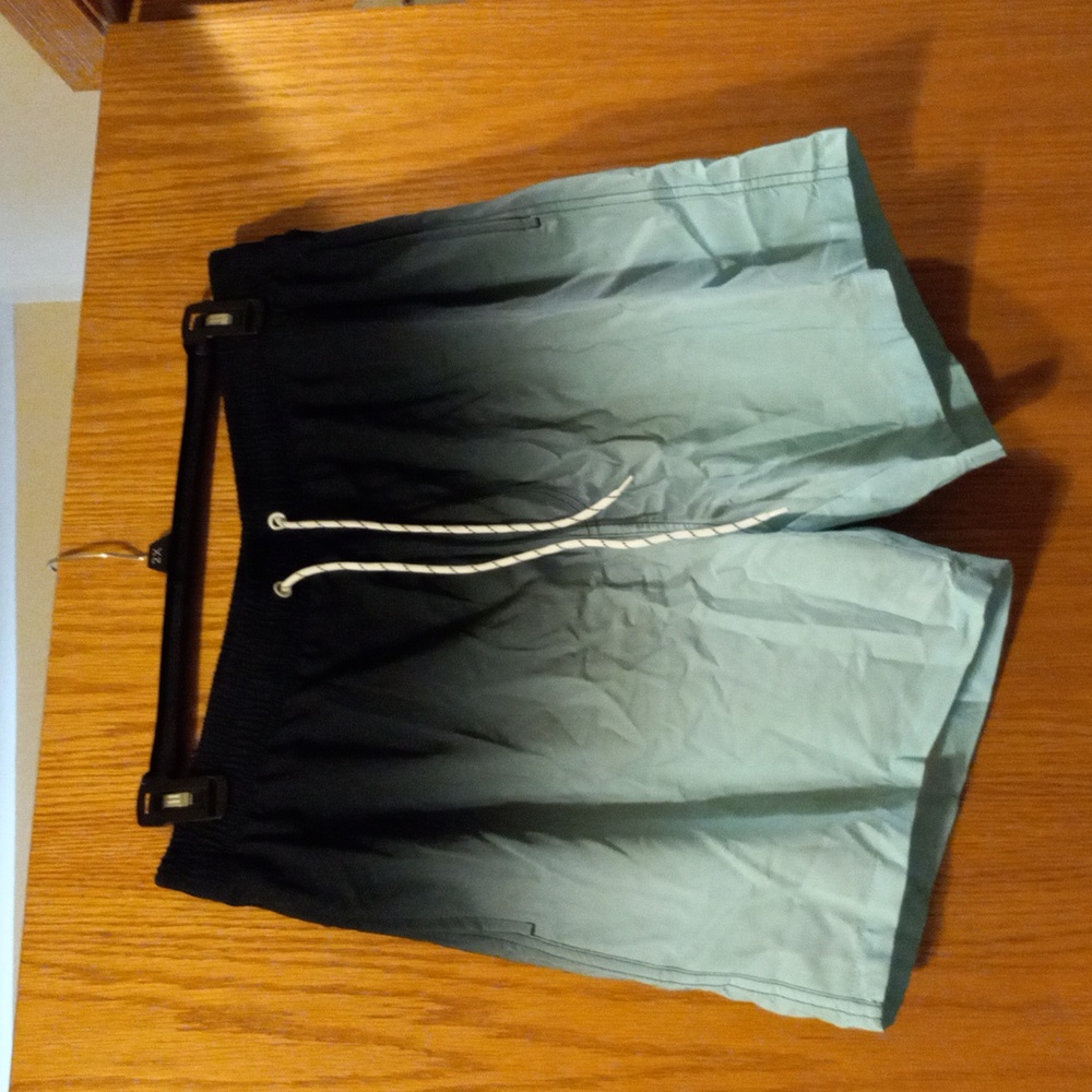 Mens silkworld swim trunks size XL Aqua bottom blue top drawstring zip pockets